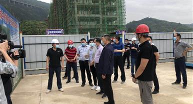 湖北恩施州州委副书记、州长刘芳震光临四川XKTY.COM建设巴...